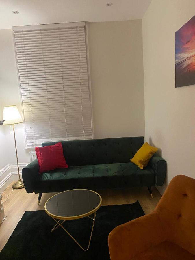 I&J Suites London Ngoại thất bức ảnh
