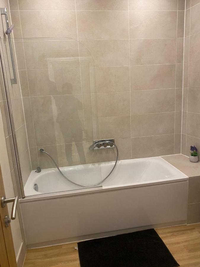 I&J Suites London Ngoại thất bức ảnh